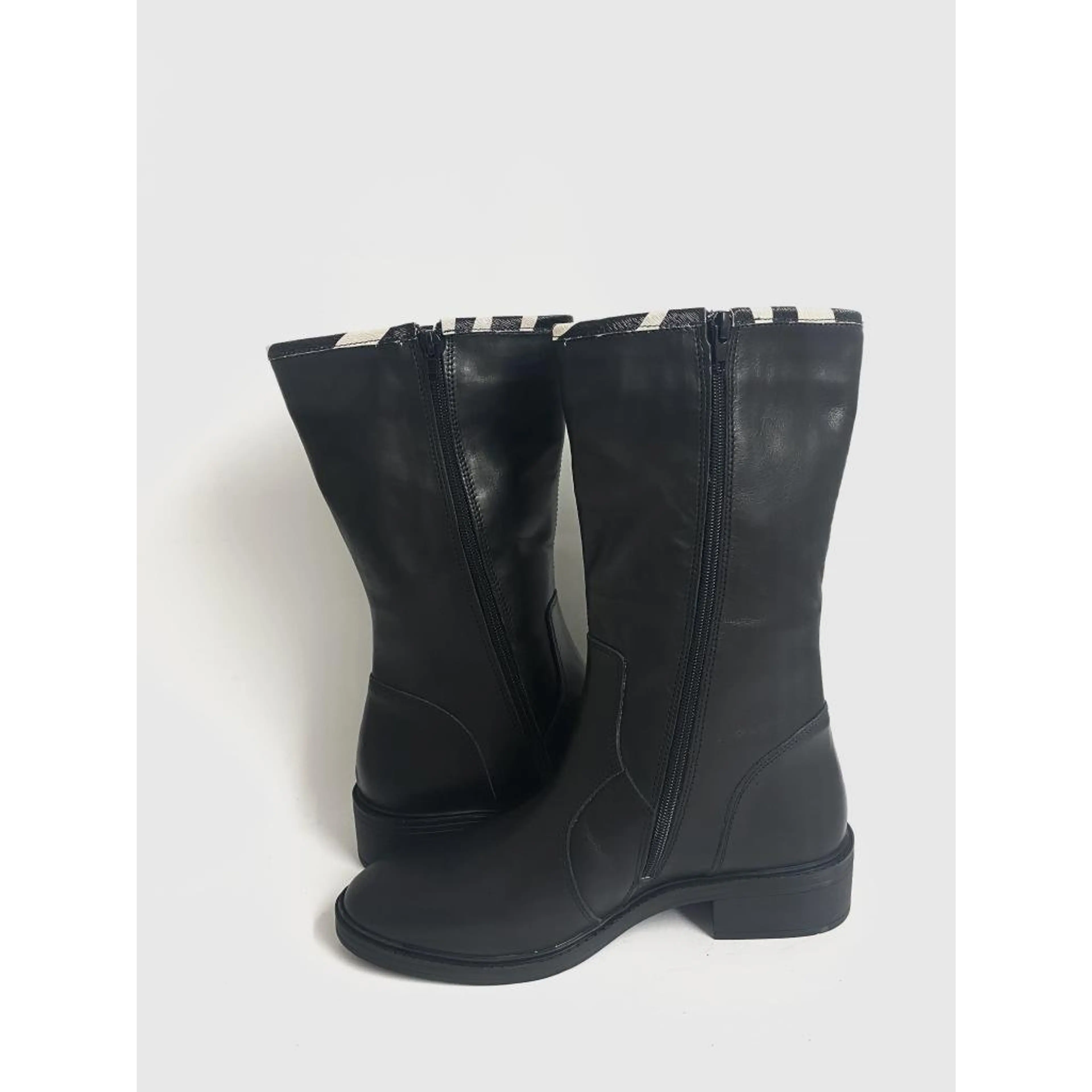 Дамски обувки Karizmo